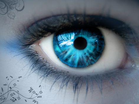 blue_eye_by_kaffeetasse86.jpg