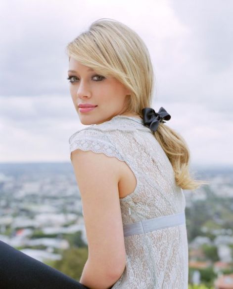 hilary_duff_hairstyles_how_to1298095266.jpg